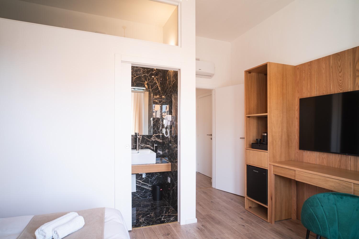 New Elegance Suites Guesthouse Oristano Exterior foto
