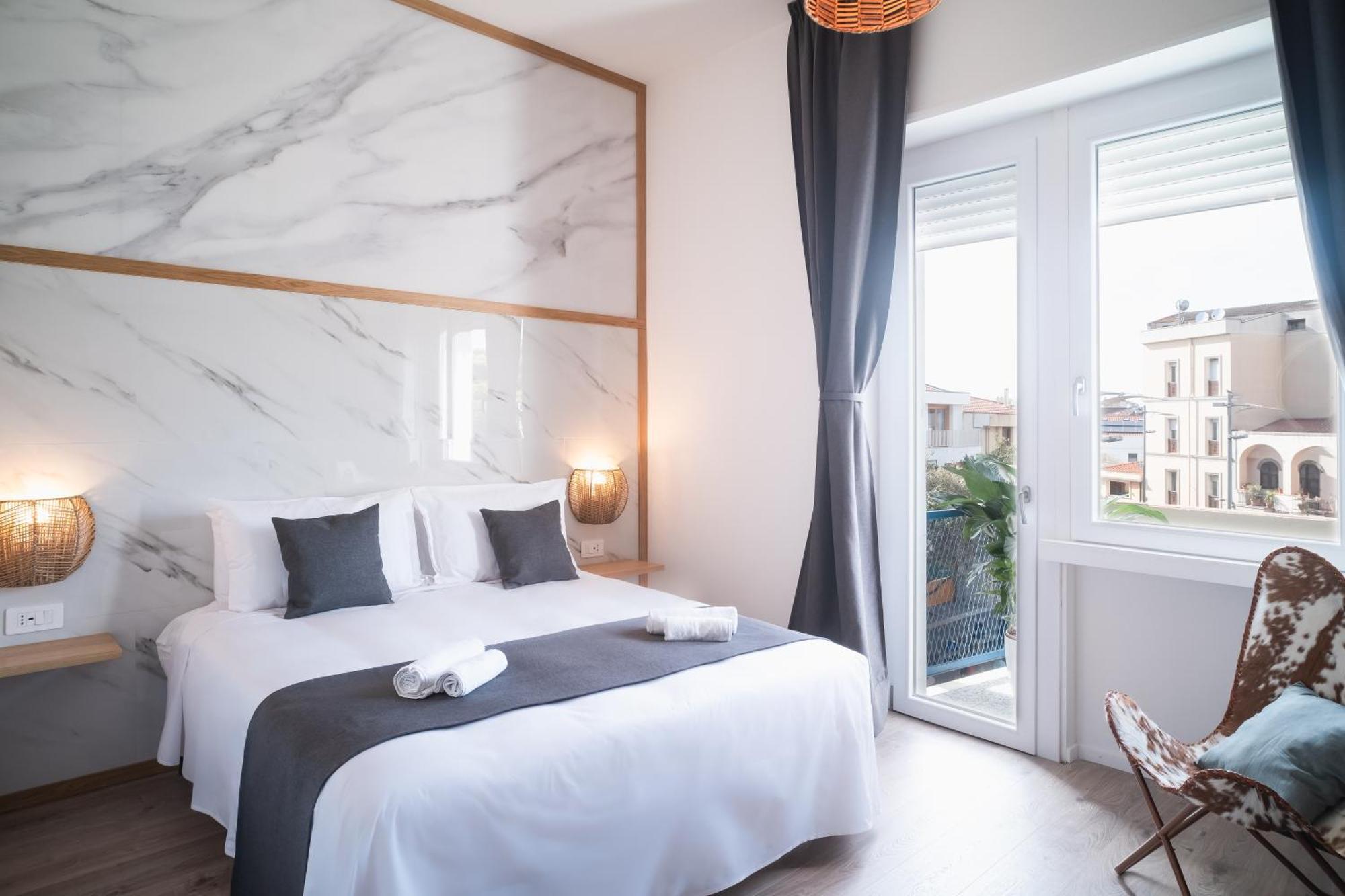 New Elegance Suites Guesthouse Oristano Exterior foto