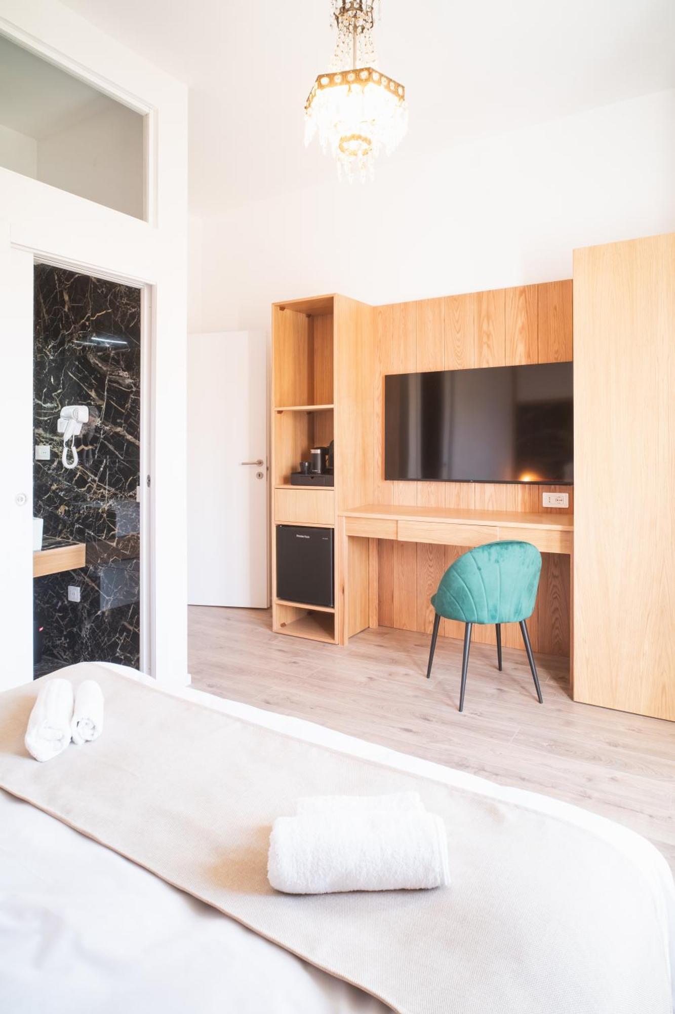 New Elegance Suites Guesthouse Oristano Exterior foto
