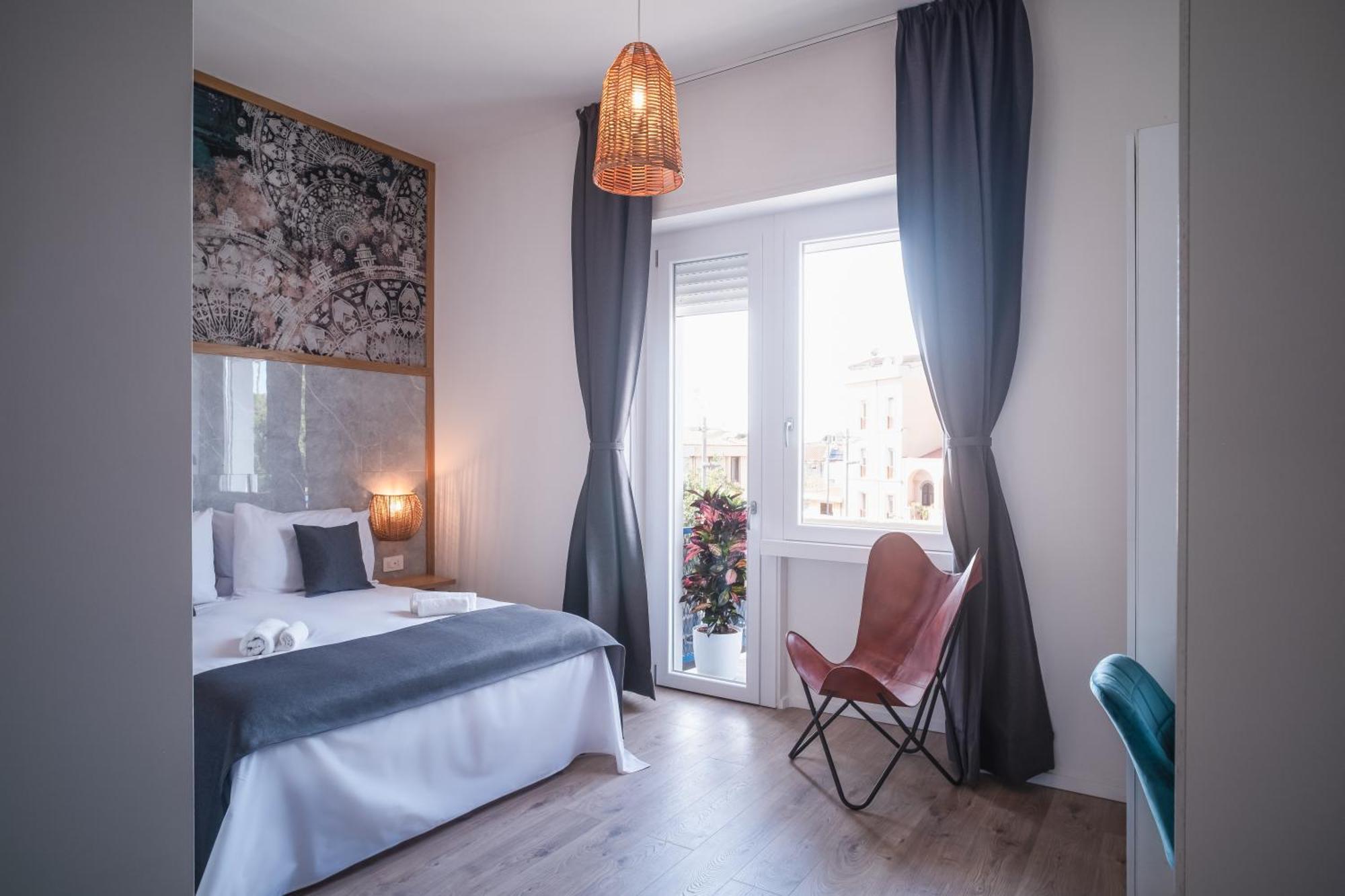New Elegance Suites Guesthouse Oristano Exterior foto