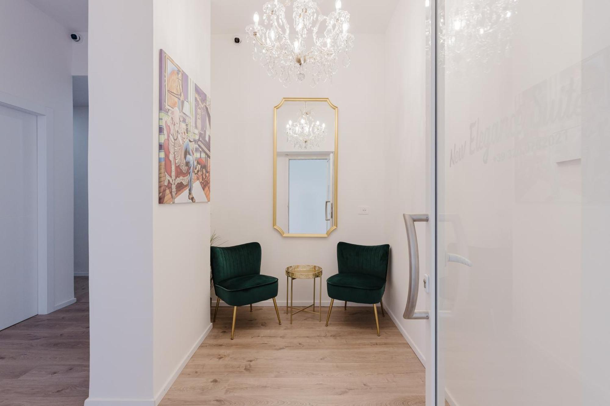New Elegance Suites Guesthouse Oristano Exterior foto