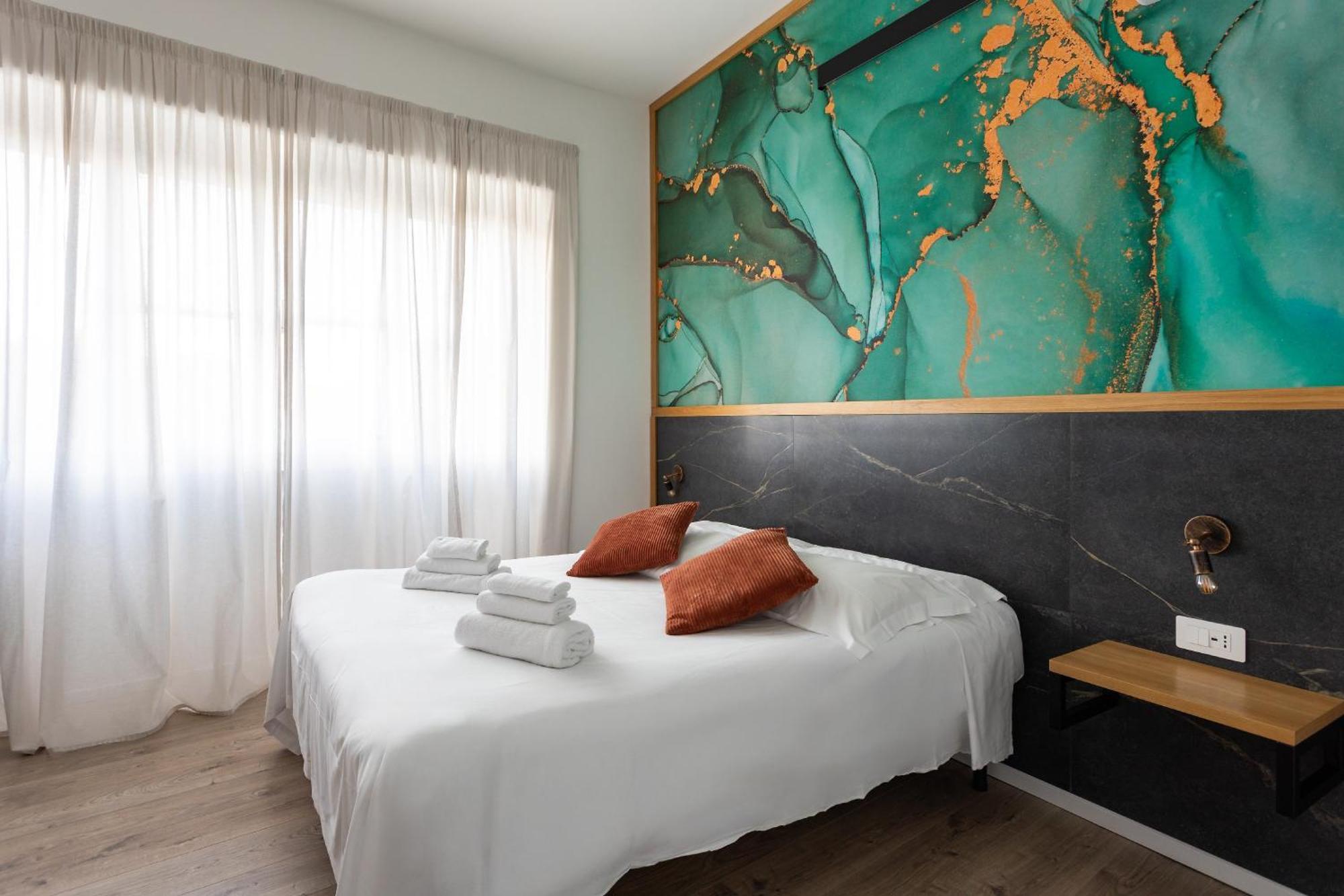New Elegance Suites Guesthouse Oristano Exterior foto